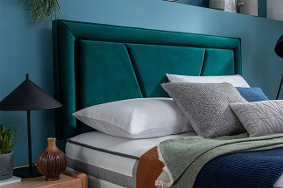 What Are The Benefits of a Headboard?