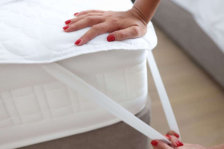 Mattress Toppers Versus Mattress Protectors - What's the difference?